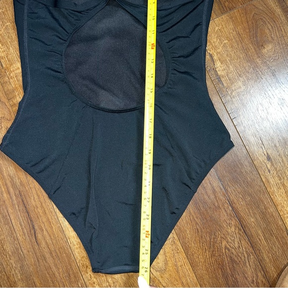 Arena Women's Solid MaxLife Light Drop Back One Piece Swimsuit Size 36 - Picture 6 of 8